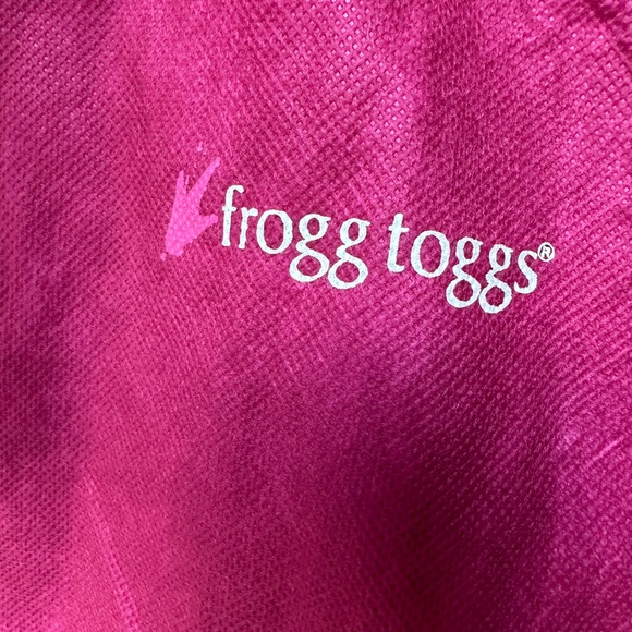 FroggToggs women’s aPink rain Jacket - Picture 2 of 16